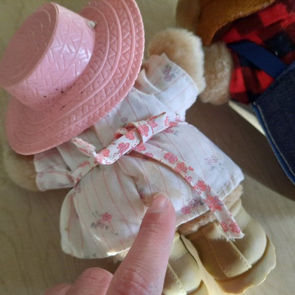 Vintage 80's Wendy's FURSKINS 7" Bears - Farrell, Hattie Set of 2 + extras! - Picture 6 of 16